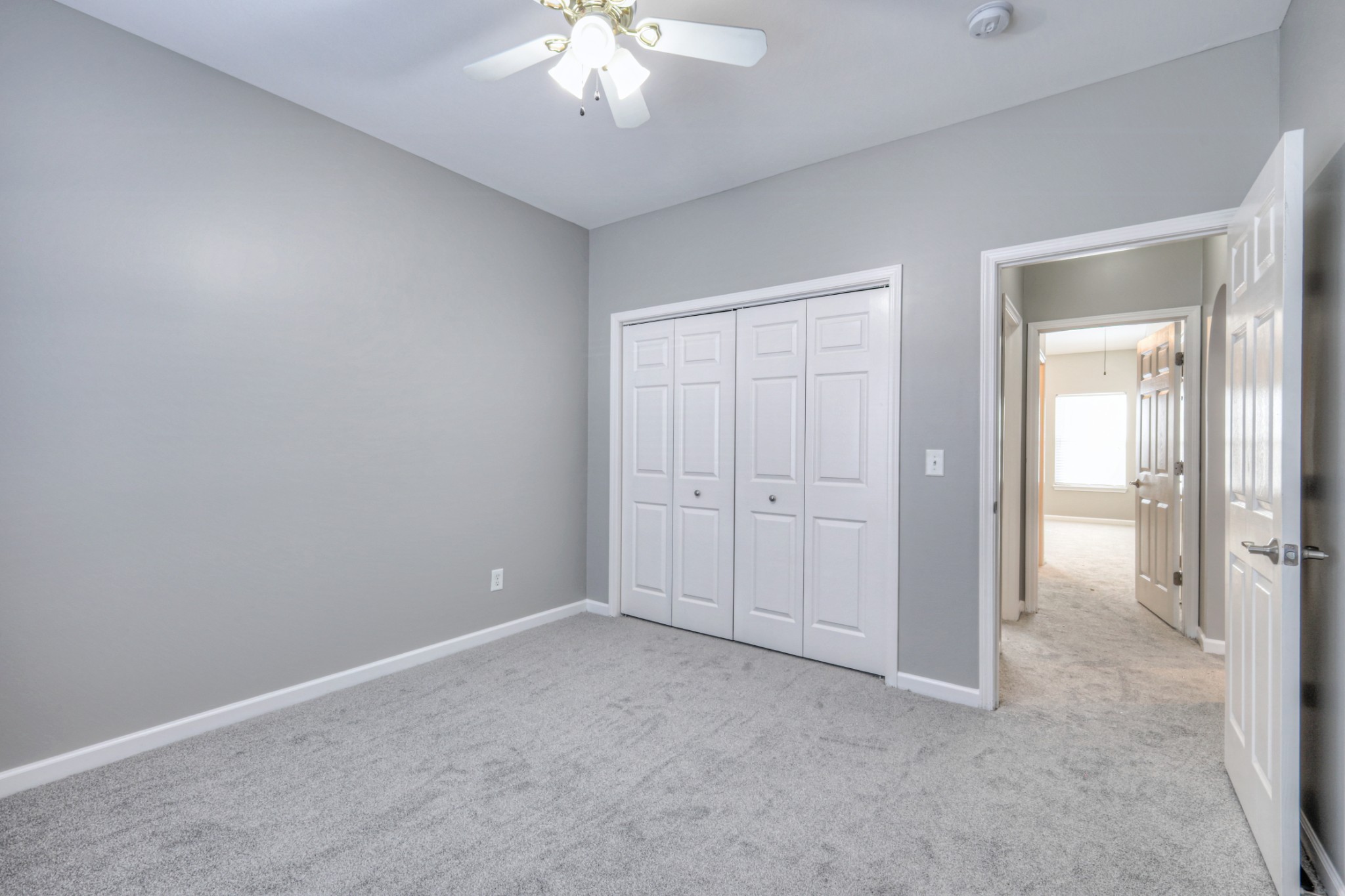 1101 Downs Boulevard, Unit 147 Franklin, TN 37064 - Photo 24 of 26 an empty room with a bathroom