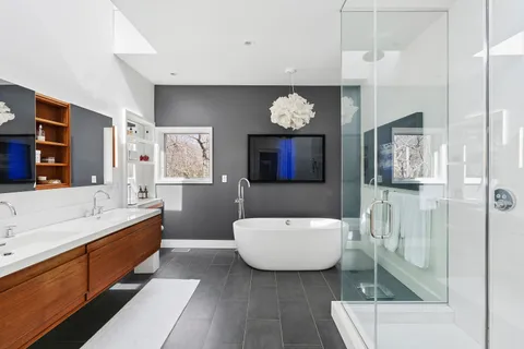 $4,495,000 | 78 Round Pond Lane, Sag Harbor, NY 11963