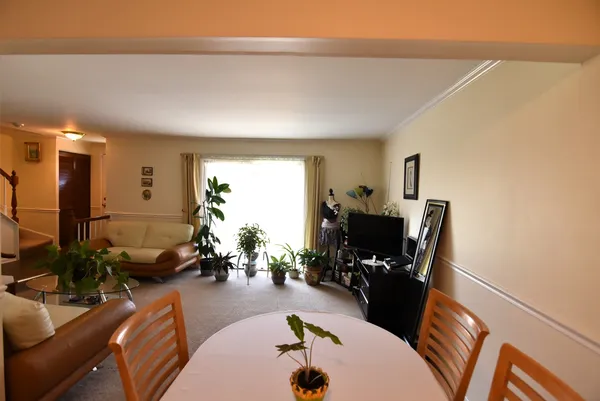 $230,000 | 7734 Woodward Avenue, Unit 5, Woodridge, IL 60517