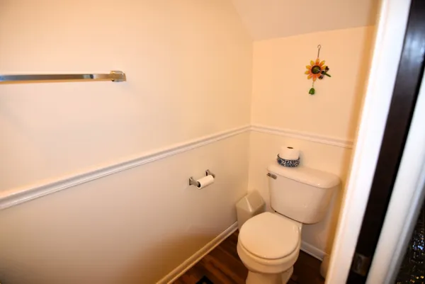 $230,000 | 7734 Woodward Avenue, Unit 5, Woodridge, IL 60517