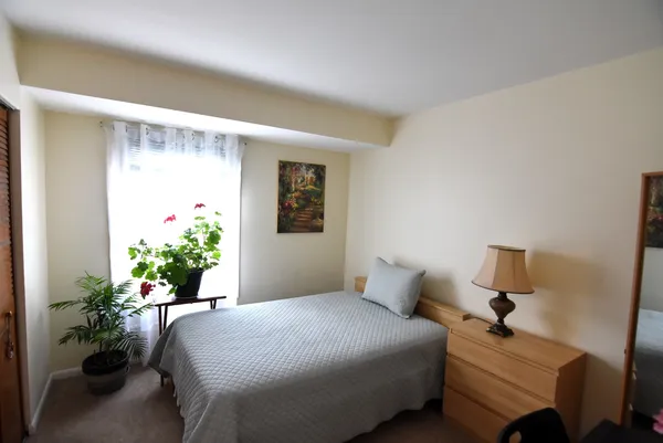 $230,000 | 7734 Woodward Avenue, Unit 5, Woodridge, IL 60517