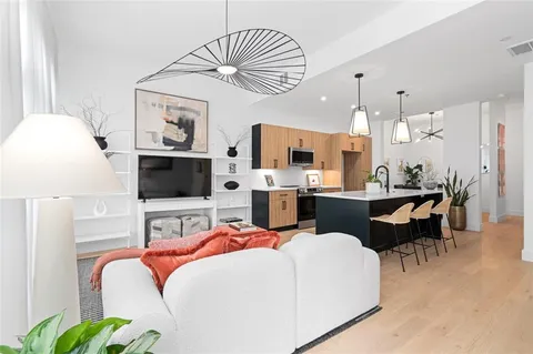 $599,000 | 567 Ponce De Leon Avenue Northeast, Unit 510, Atlanta, GA 30308