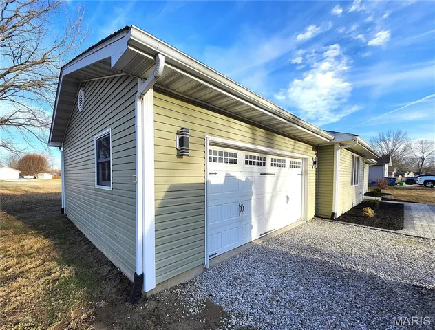 $225,000 | 629 Tamarach Drive, Edwardsville, IL 62025