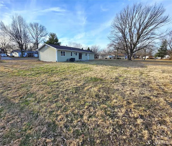 $225,000 | 629 Tamarach Drive, Edwardsville, IL 62025