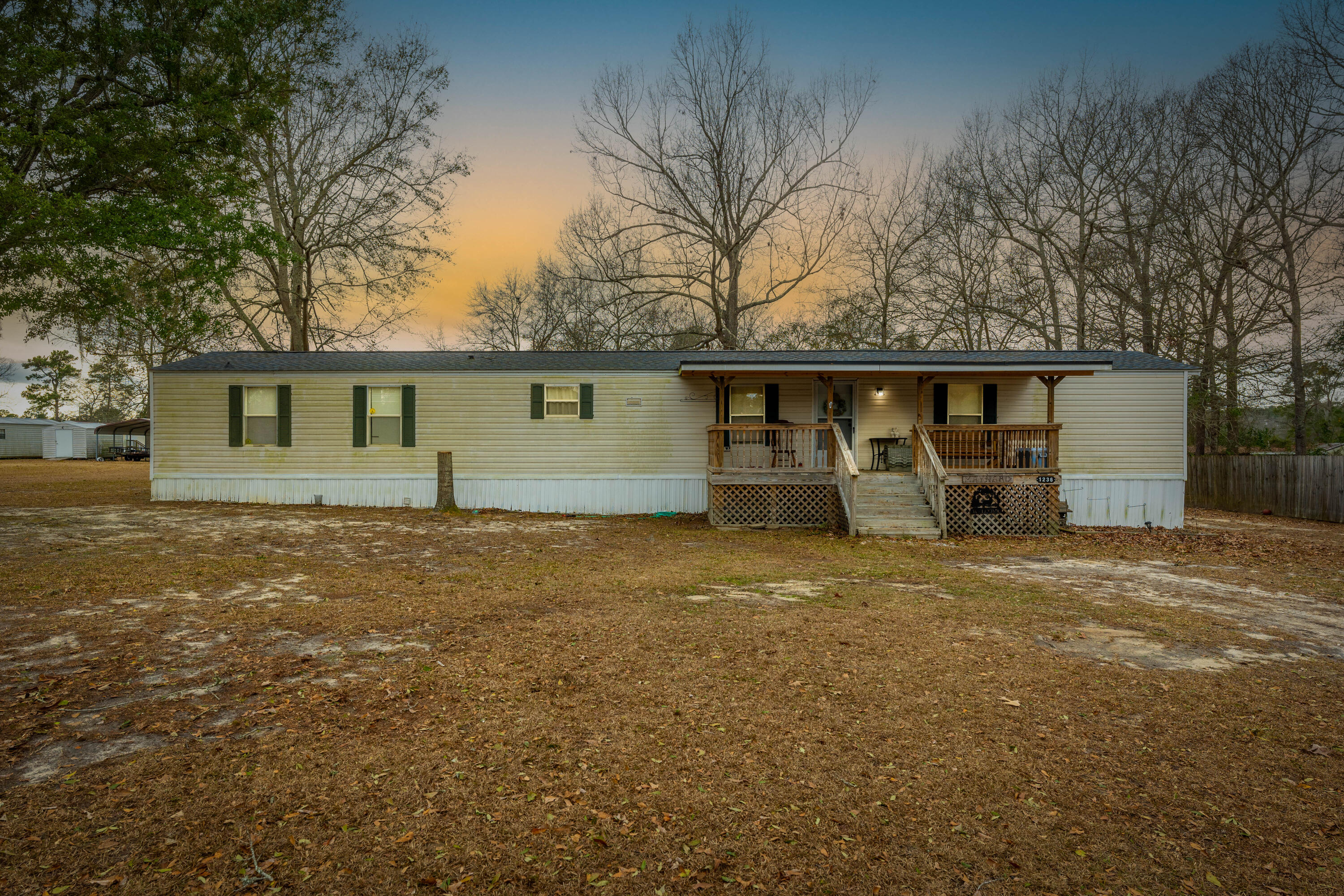 1236 Pond View Road Manning, SC 29102 - Photo 13 of 17 Front of Home