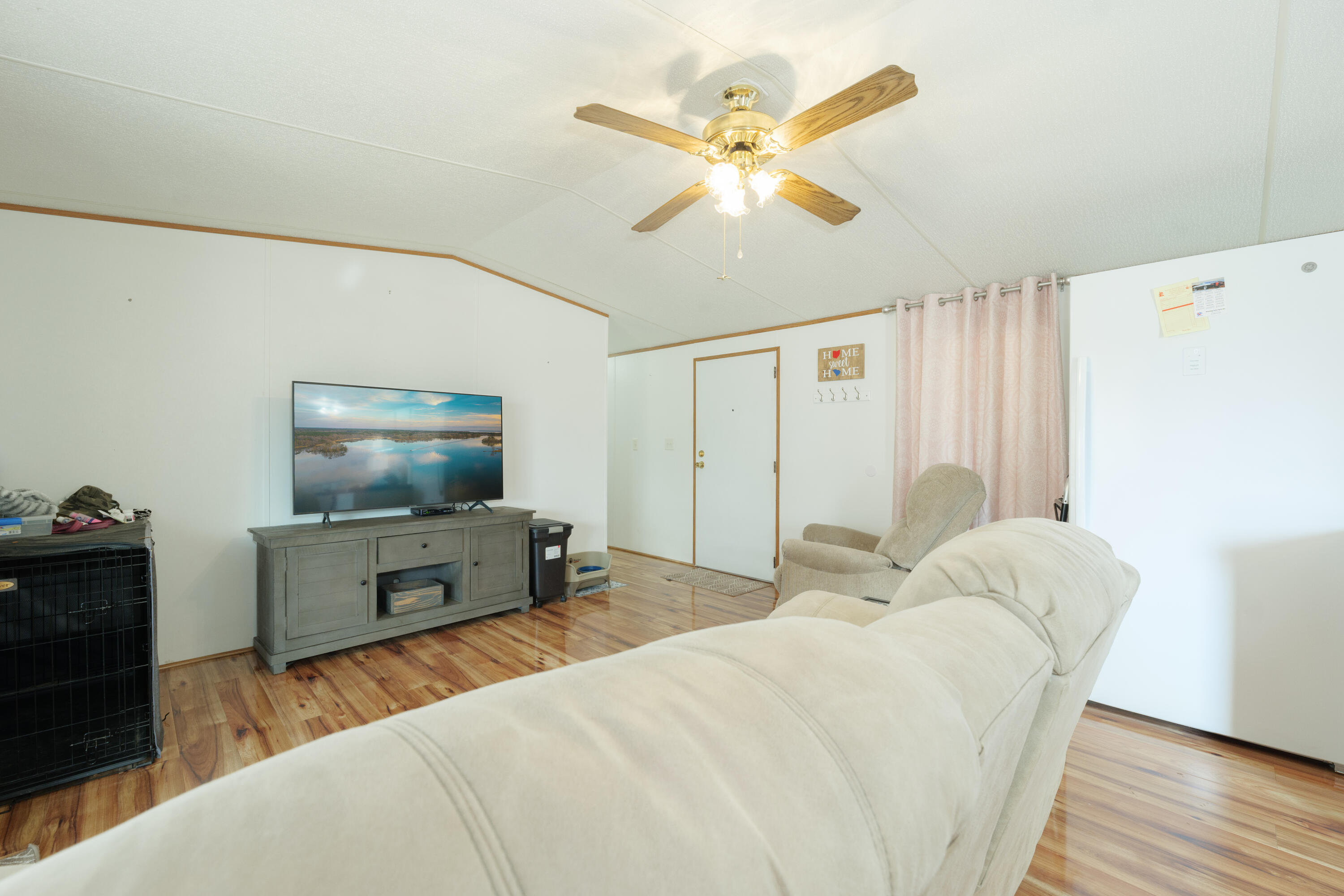 1236 Pond View Road Manning, SC 29102 - Photo 4 of 17 P1026859-Edit