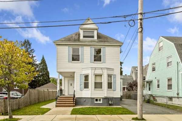 $2,800 | 36 Emerson Street, Unit 2, Medford, MA 02155