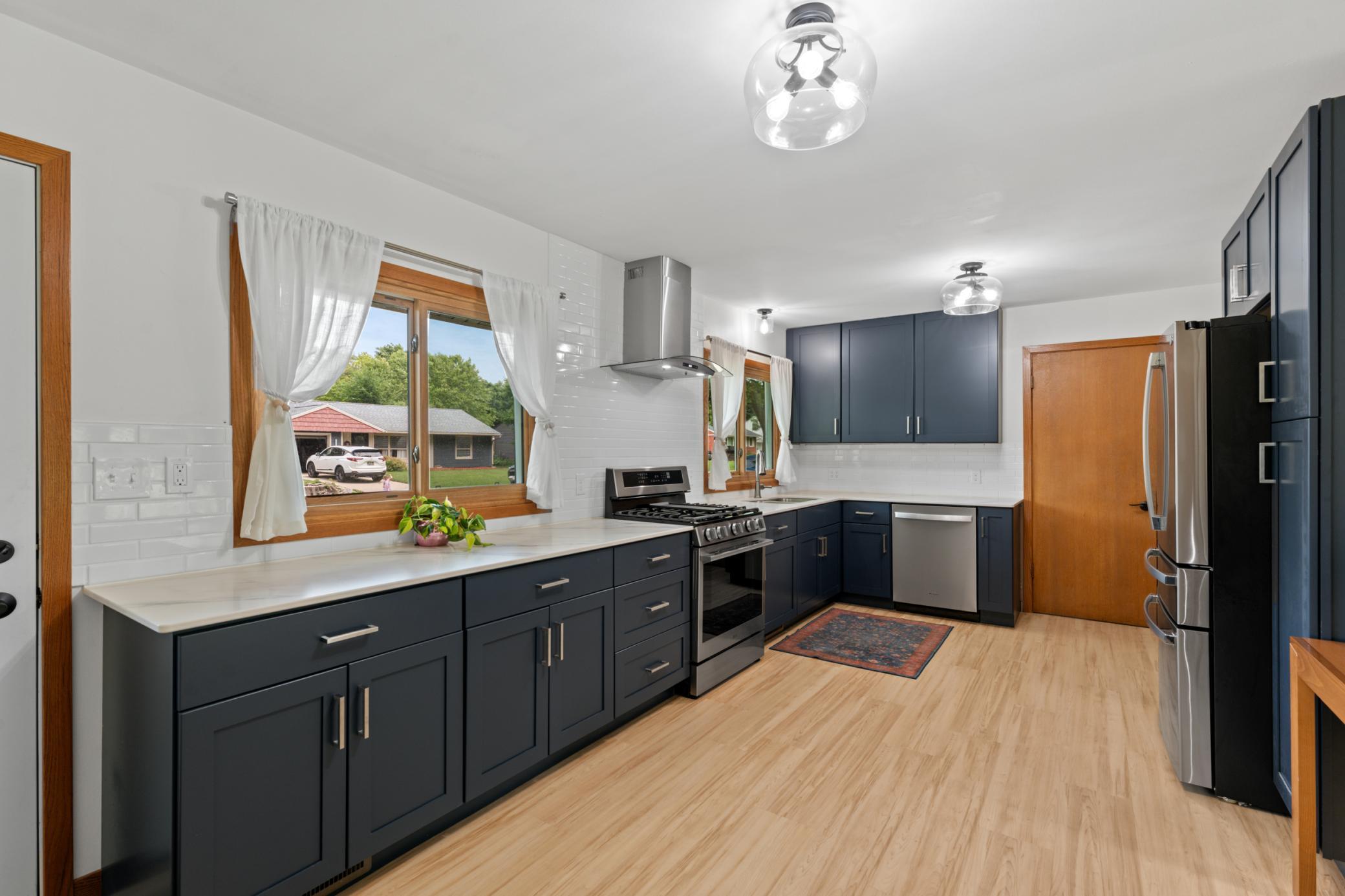 1426 Graham Court Southeast Rochester, MN 55904 - Photo 2 of 33