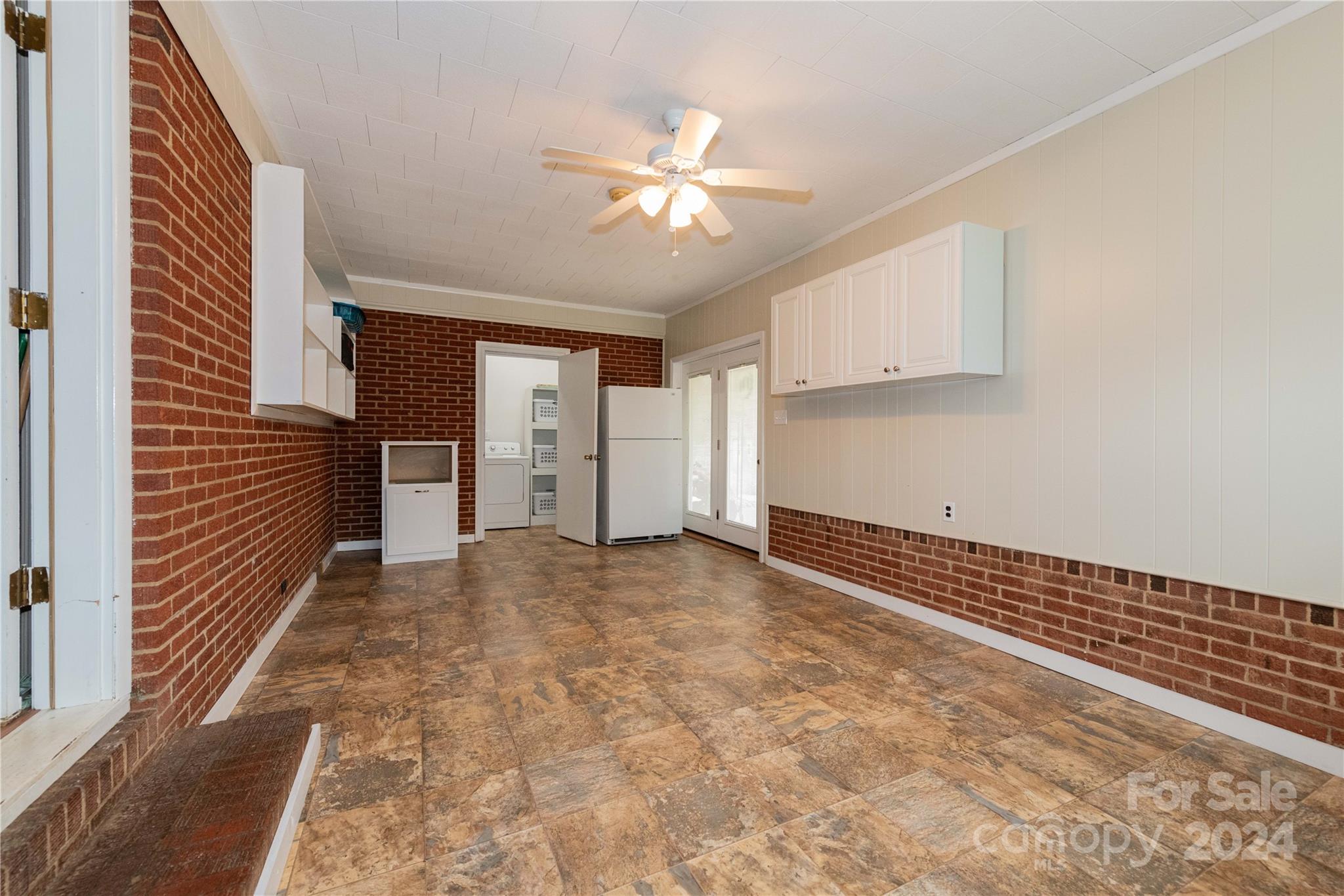 306 Park Road Mount Holly, NC 28120 - Photo 5 of 25 Gallery Image 5