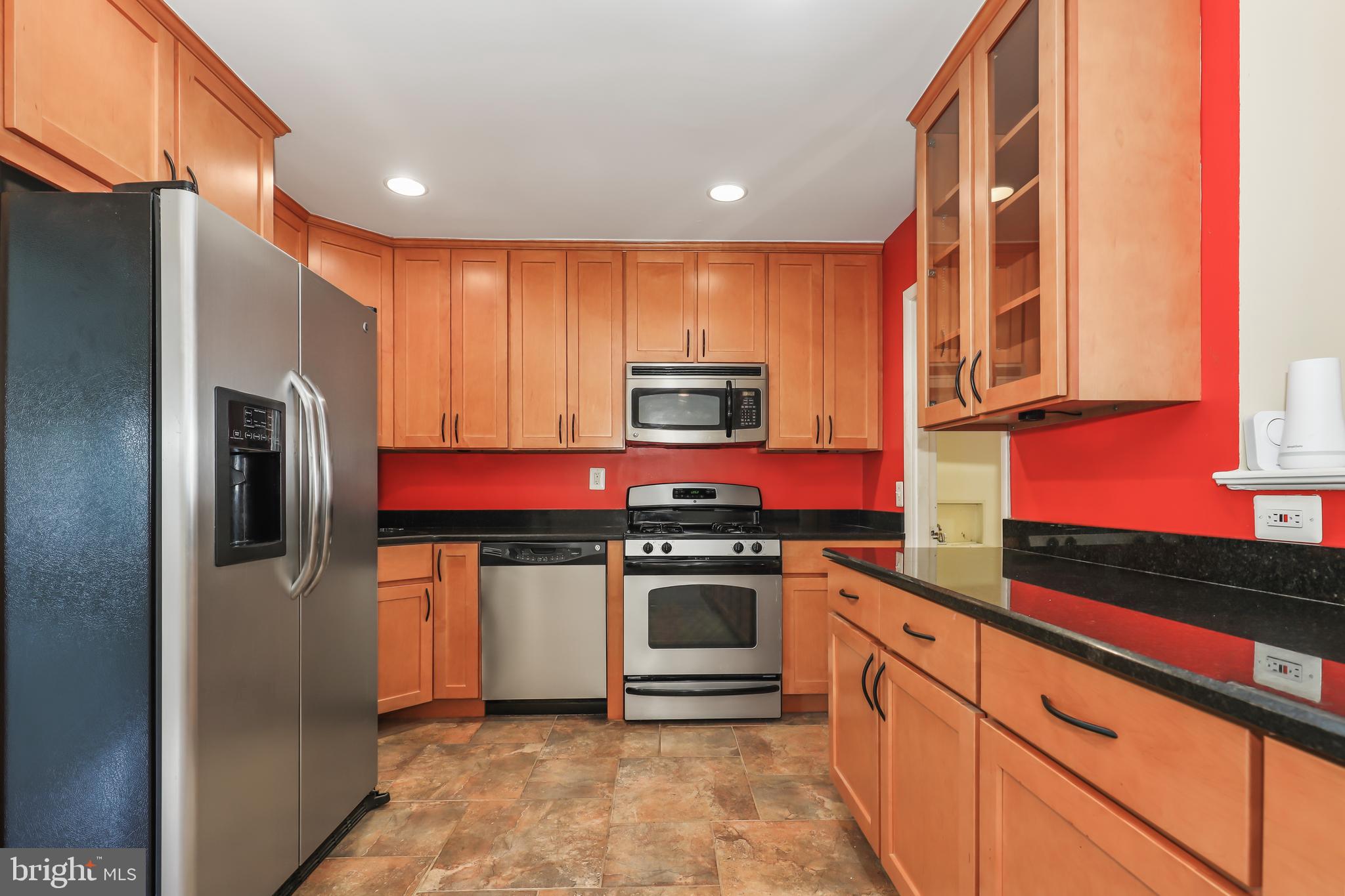 7419 Chatham Street Springfield, VA 22151 - Photo 11 of 36 Gallery Image 11