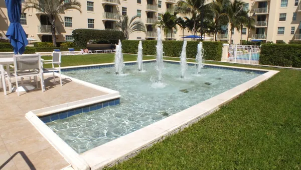 $2,500 | 610 Clematis Street, Unit 728, West Palm Beach, FL 33401