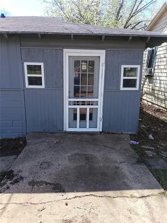 $1,250 | 632 East Sears Street, Denison, TX 75021