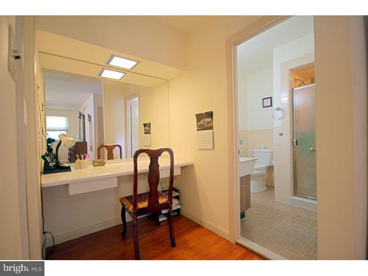 812 Buckingham Road Jenkintown, PA 19046 - Photo 11 of 25 Master Bathroom