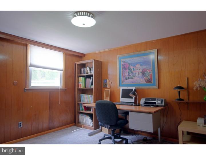 812 Buckingham Road Jenkintown, PA 19046 - Photo 19 of 25 Office / Study