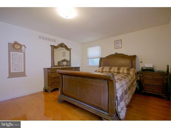 812 Buckingham Road Jenkintown, PA 19046 - Photo 10 of 25 Master Bedroom