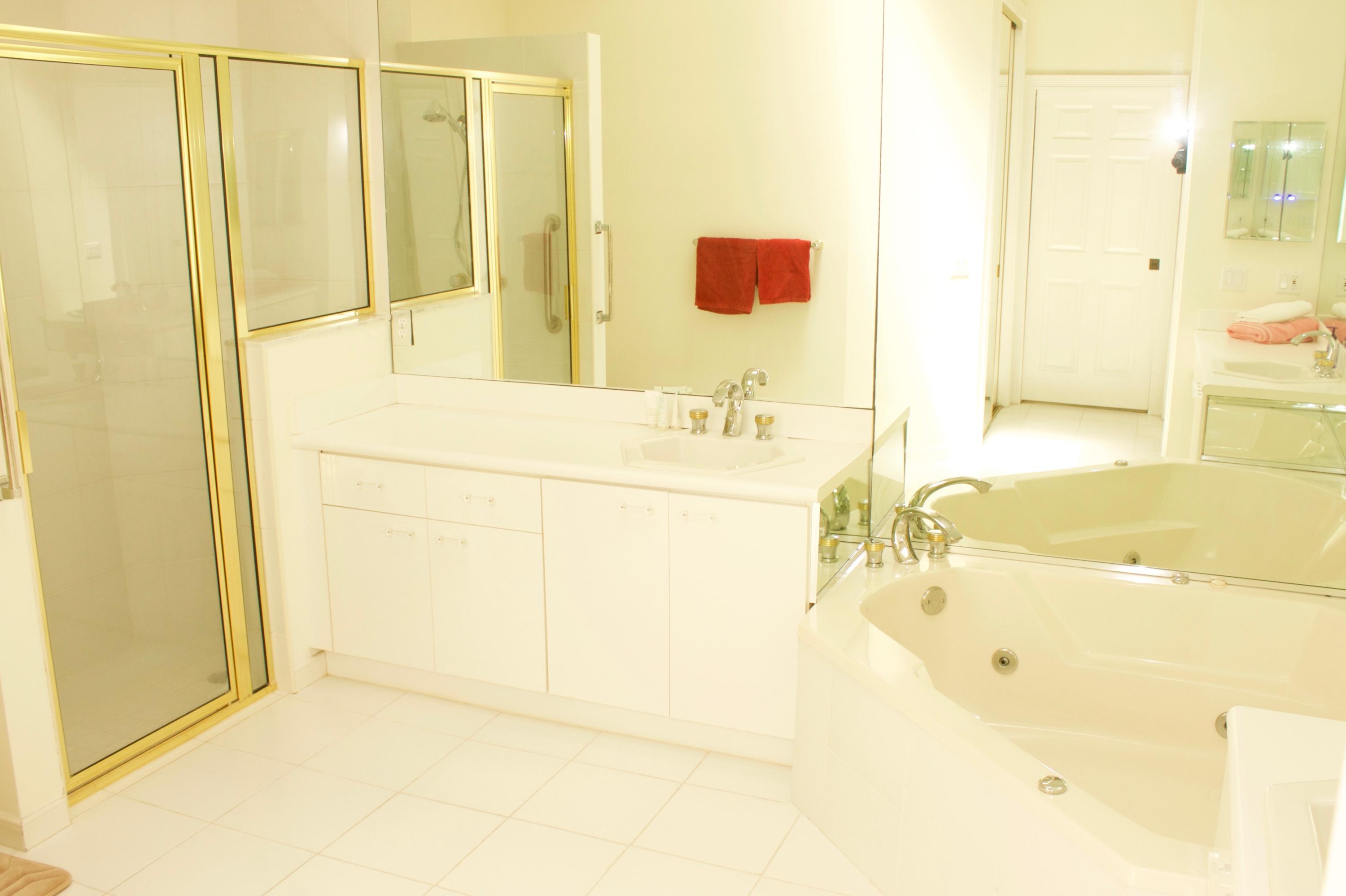 4290 Northwest 58th Lane Boca Raton, FL 33496 - Photo 12 of 17 IMG_8820