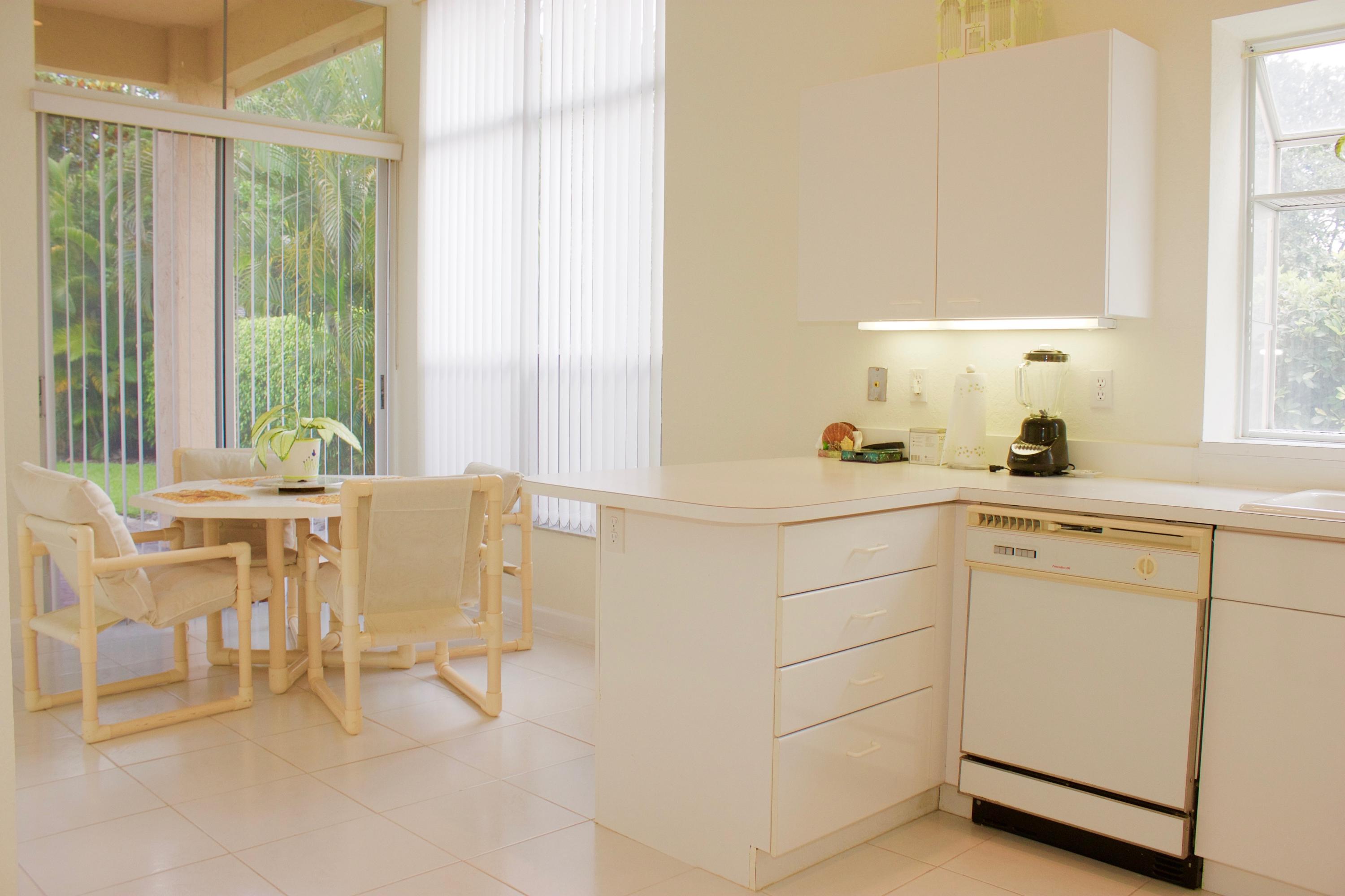 4290 Northwest 58th Lane Boca Raton, FL 33496 - Photo 5 of 17 IMG_8833