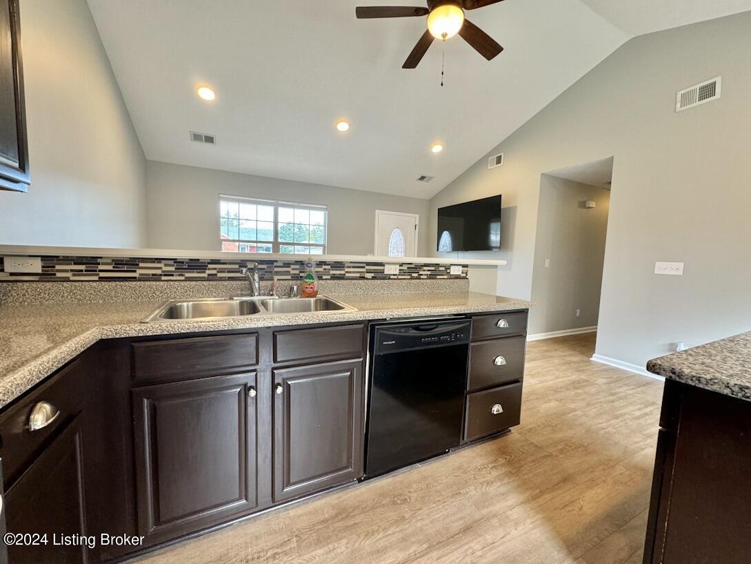 478 Madison Rae Boulevard Shepherdsville, KY 40165 - Photo 13 of 33 13