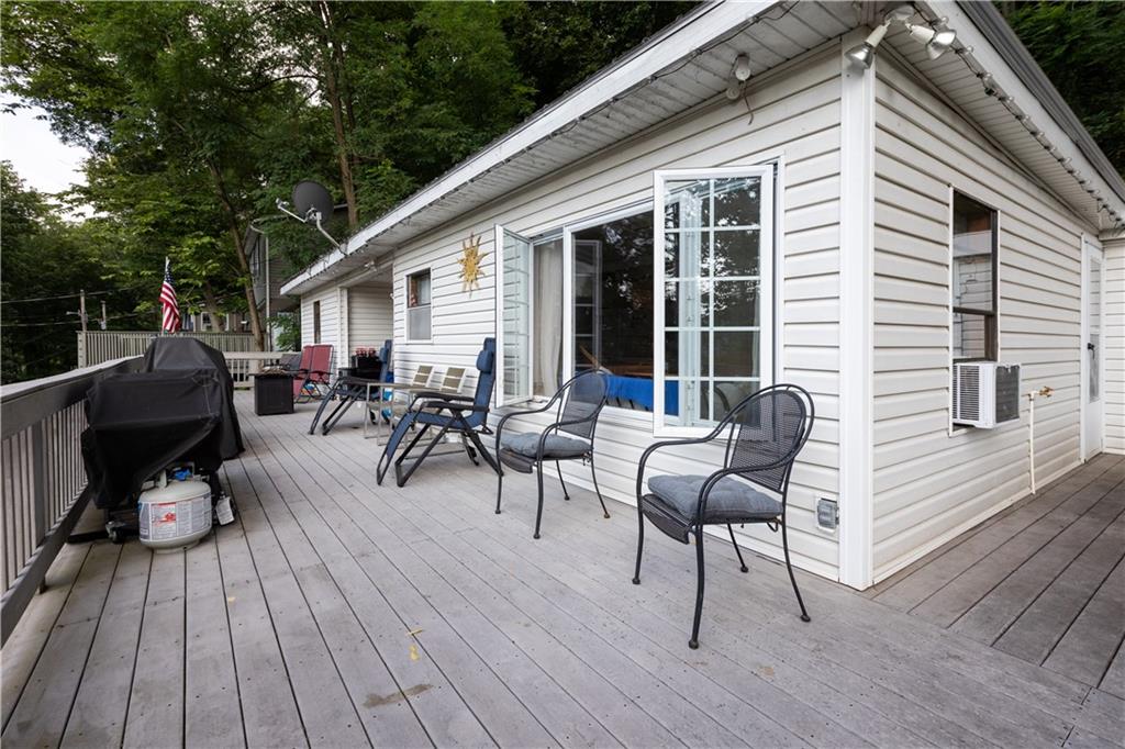 2707 Lakeview Road Confluence, PA 15424 - Photo 2 of 24