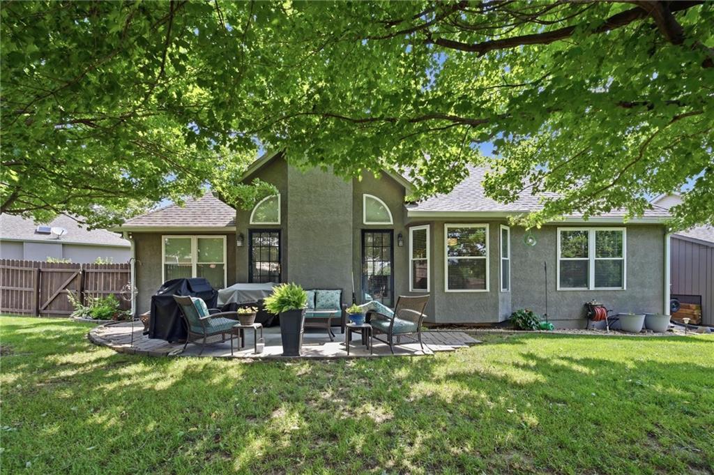 820 Southwest Benjamin Circle Lee's Summit, MO 64081 - Photo 33 of 37
