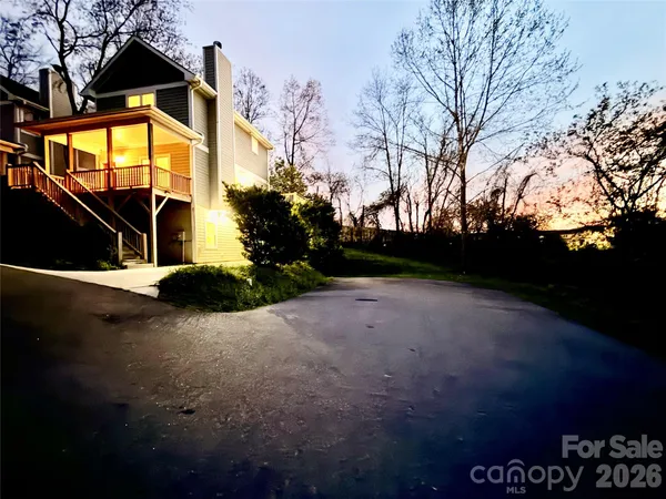 $635,000 | 4 Cottage Court, Asheville, NC 28801