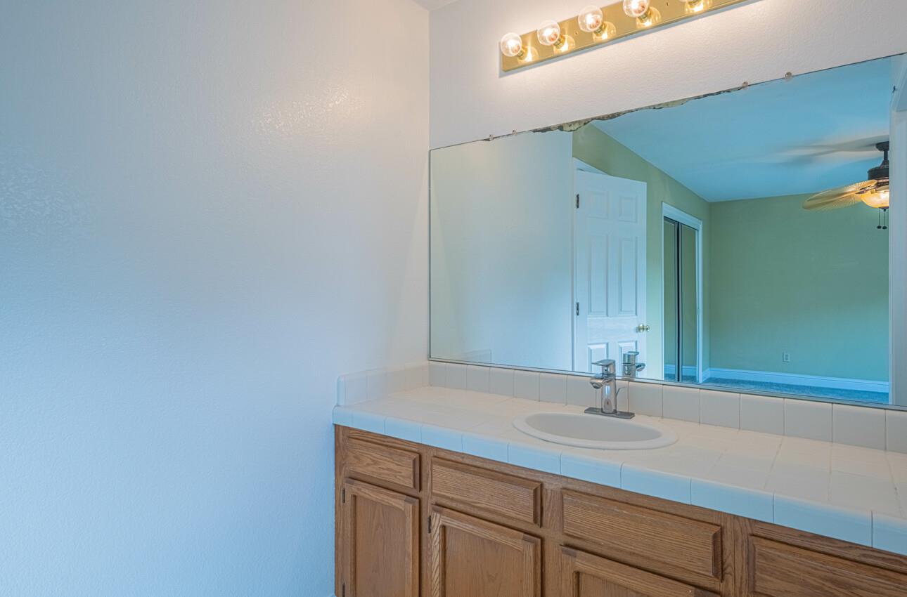 18020 Moro Road Salinas, CA 93907 - Photo 19 of 35 Gallery Image 19