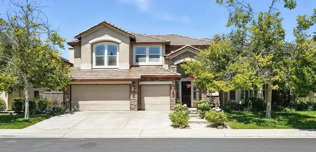 $945,000 | 2624 West Pintail Way, Elk Grove, CA 95757