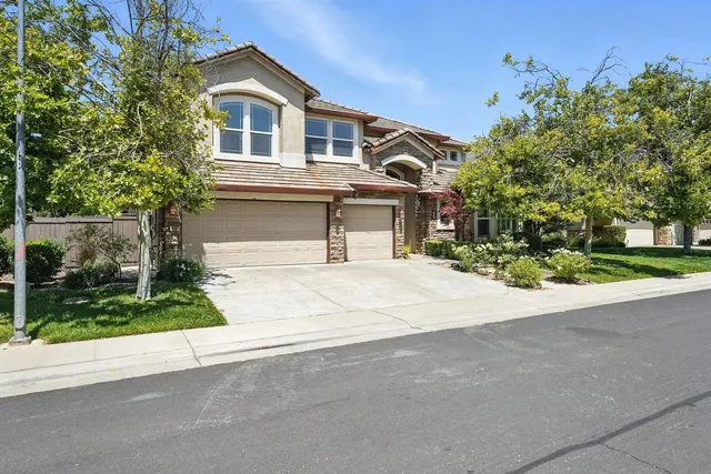$945,000 | 2624 West Pintail Way, Elk Grove, CA 95757