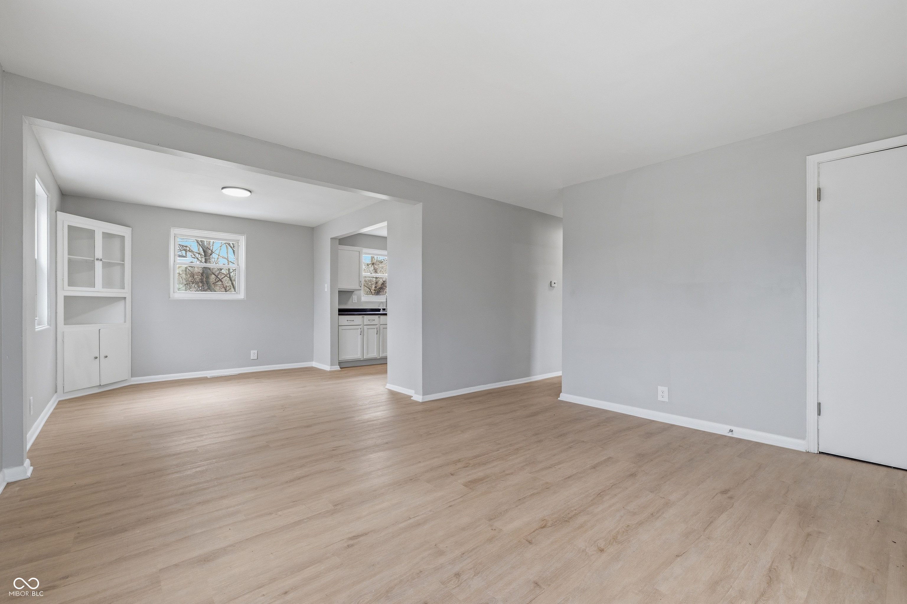 4323 North Ritter Avenue Indianapolis, IN 46226 - Photo 4 of 34