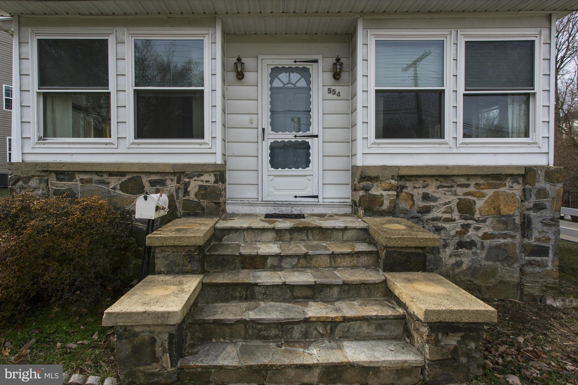 554 South Rolling Road Baltimore, MD 21228 - Photo 3 of 26 Exterior (Front)