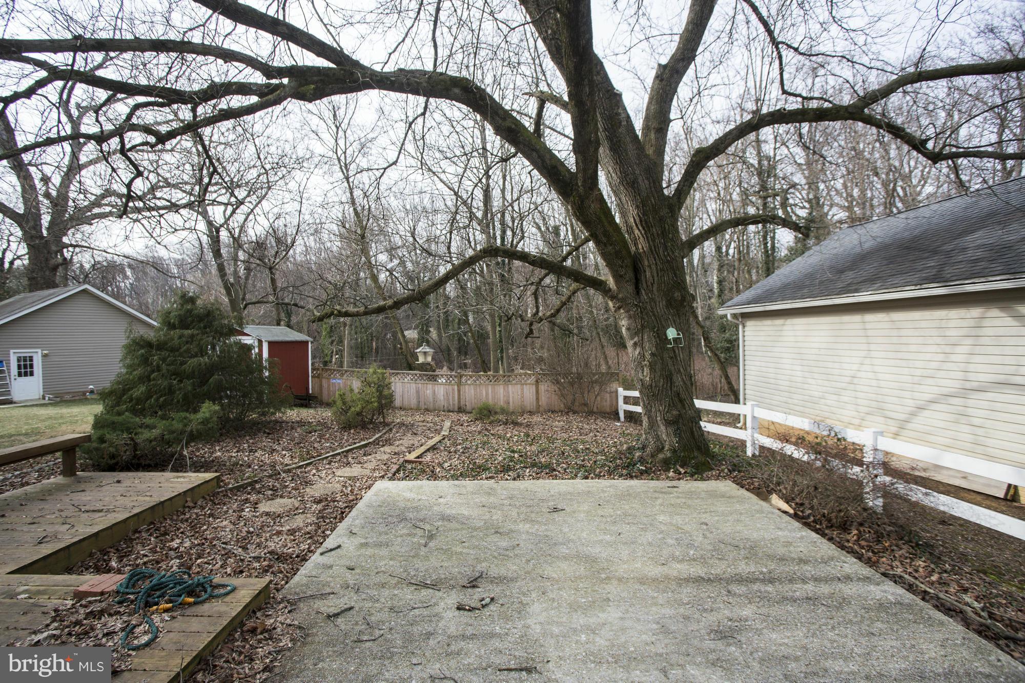 554 South Rolling Road Baltimore, MD 21228 - Photo 22 of 26 Exterior (Rear)