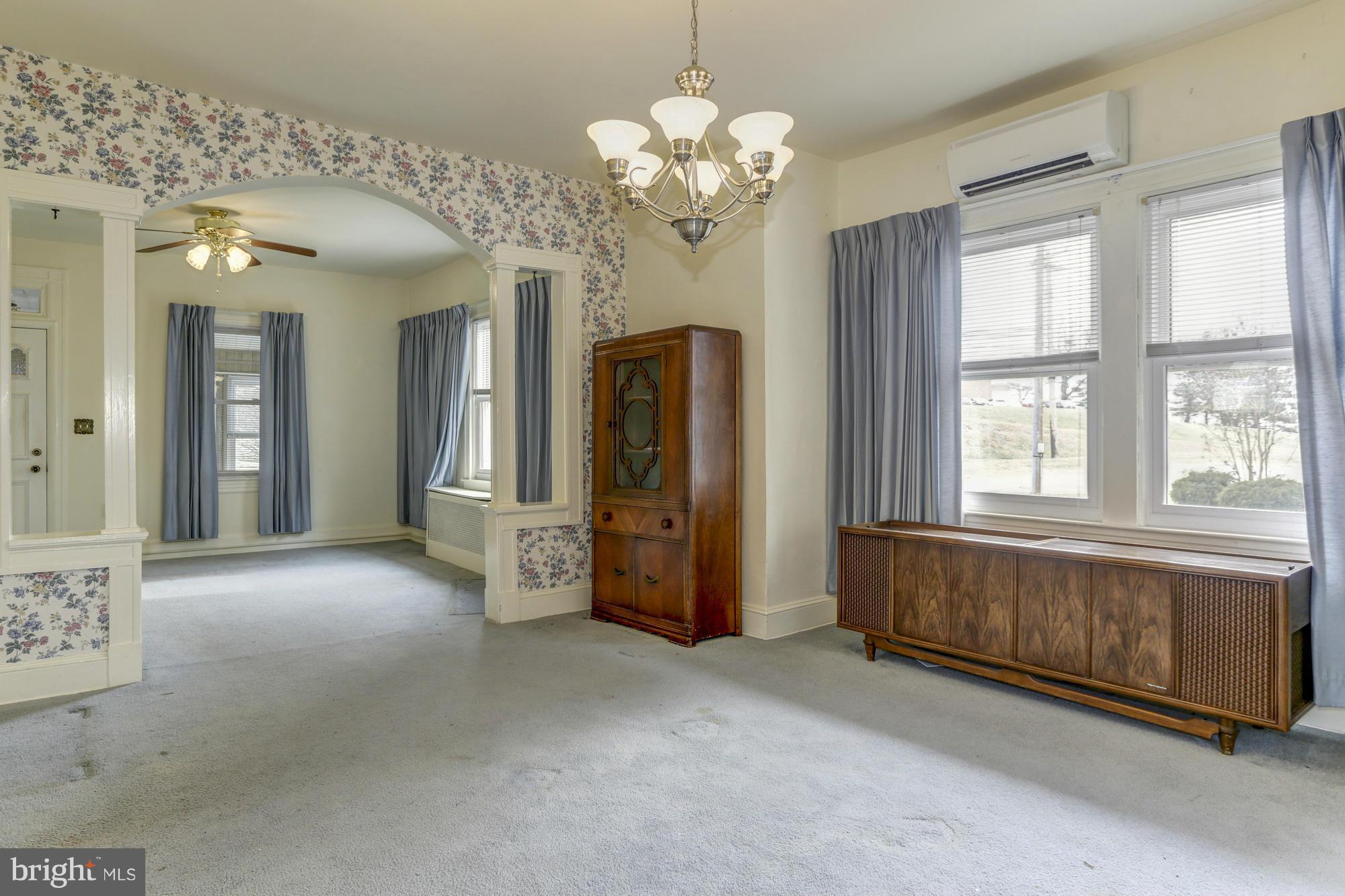 554 South Rolling Road Baltimore, MD 21228 - Photo 9 of 26 Dining Room