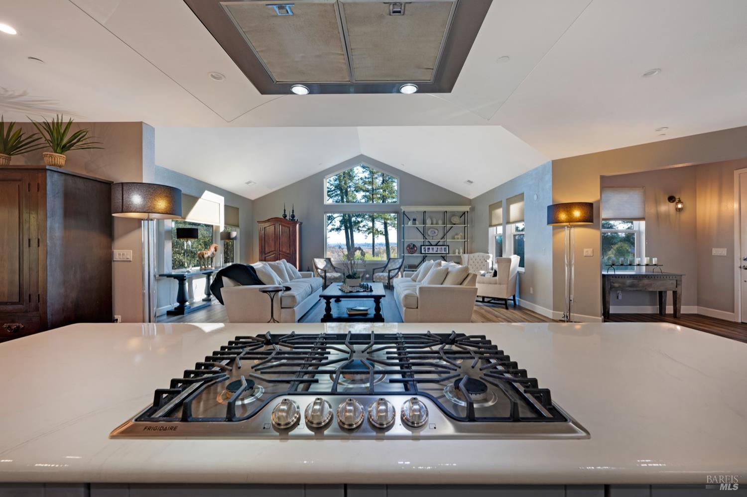 1441 Timberhill Road Santa Rosa, CA 95401 - Photo 13 of 47