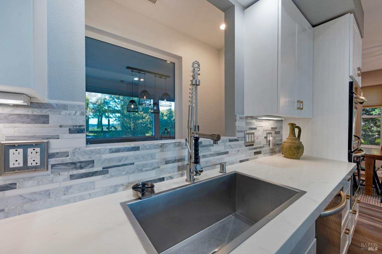 1441 Timberhill Road Santa Rosa, CA 95401 - Photo 14 of 47