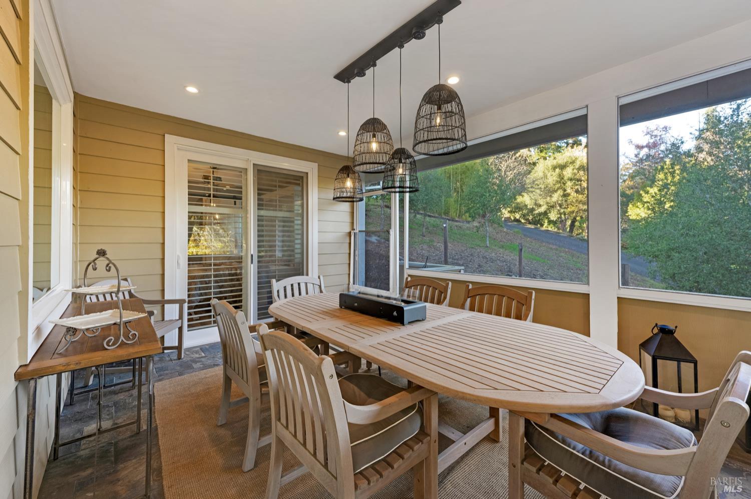 1441 Timberhill Road Santa Rosa, CA 95401 - Photo 21 of 47