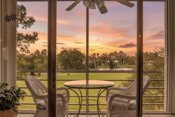 $139,900 | 3871 Via Poinciana, Unit 404, Lake Worth, FL 33467