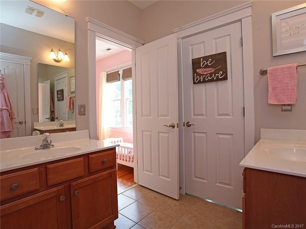 850 Stratford Run Drive Fort Mill, SC 29708 - Photo 16 of 24 Gallery Image 16