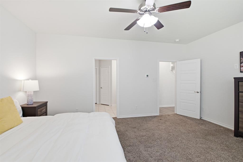 4601 Karhold Road Little Elm, TX 76227 - Photo 7 of 40