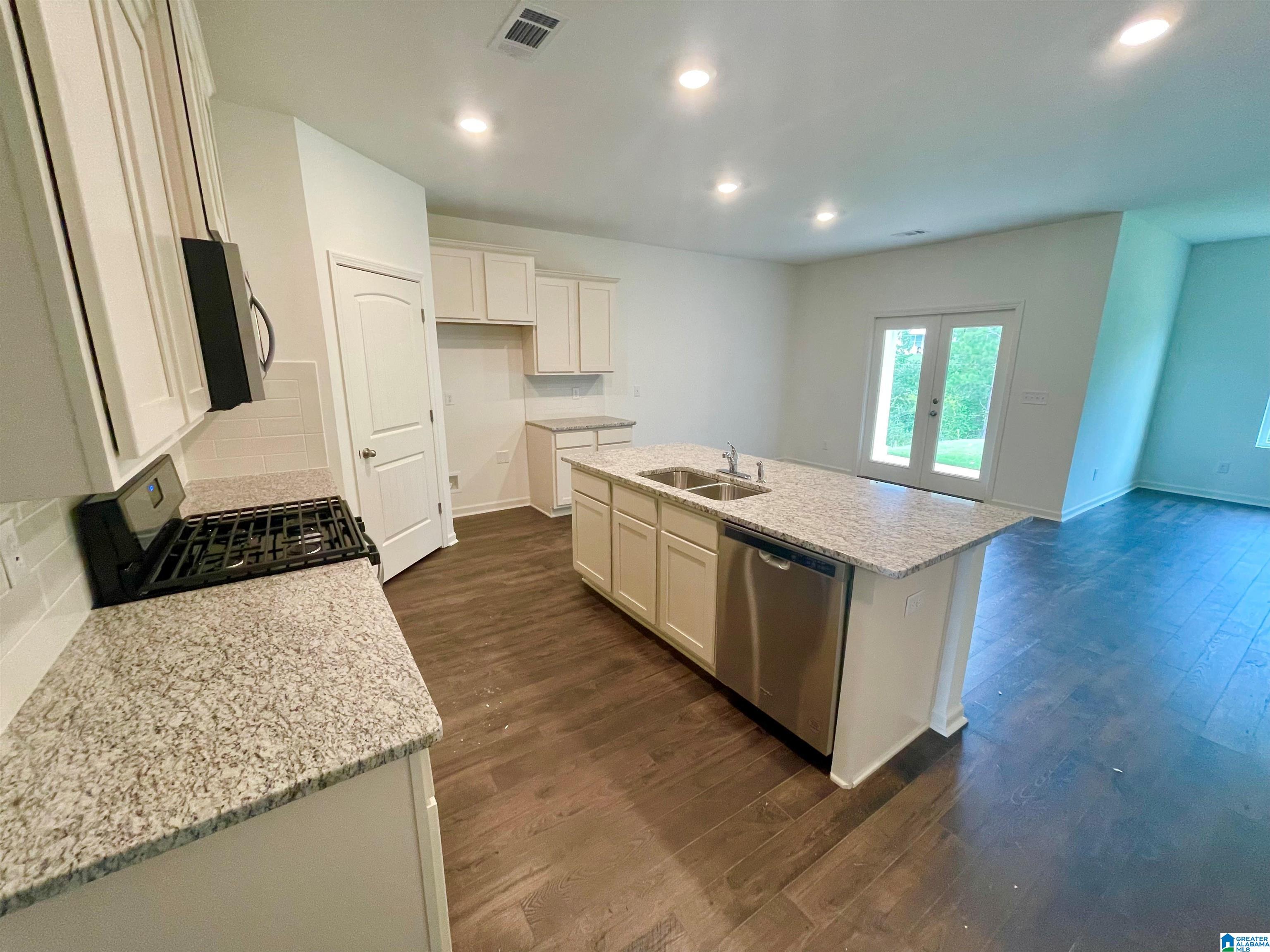 233 Park Crest Run Chelsea, AL 35043 - Photo 4 of 5