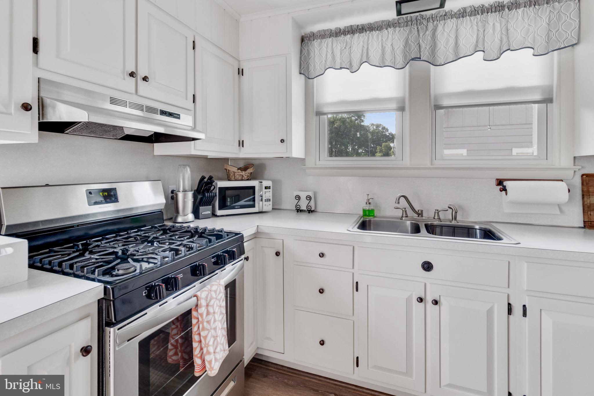 607 Delaware Avenue Riverside, NJ 08075 - Photo 8 of 30