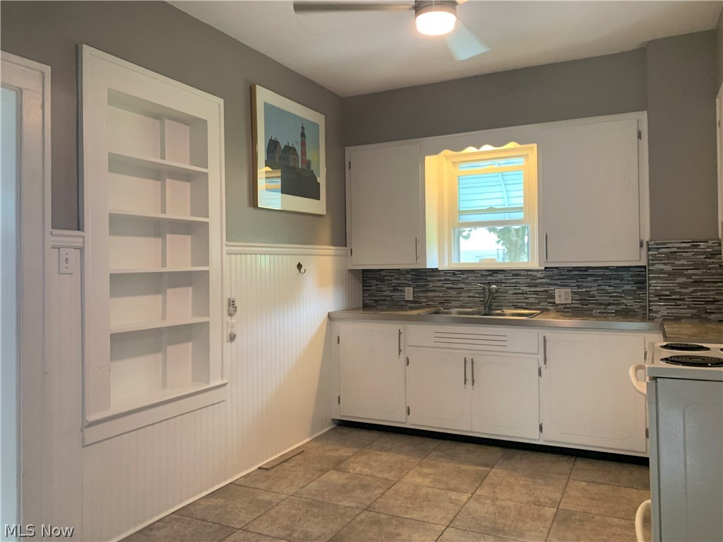 865 Tibbetts Wick Road Girard, OH 44420 - Photo 13 of 30