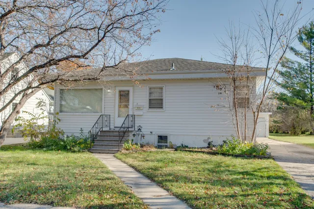 $210,000 | 614 16th Street North, Moorhead, MN 56560