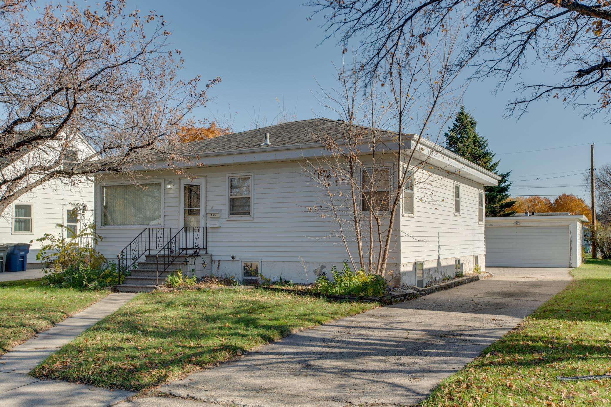 614 16th Street North Moorhead, MN 56560 - Photo 2 of 46