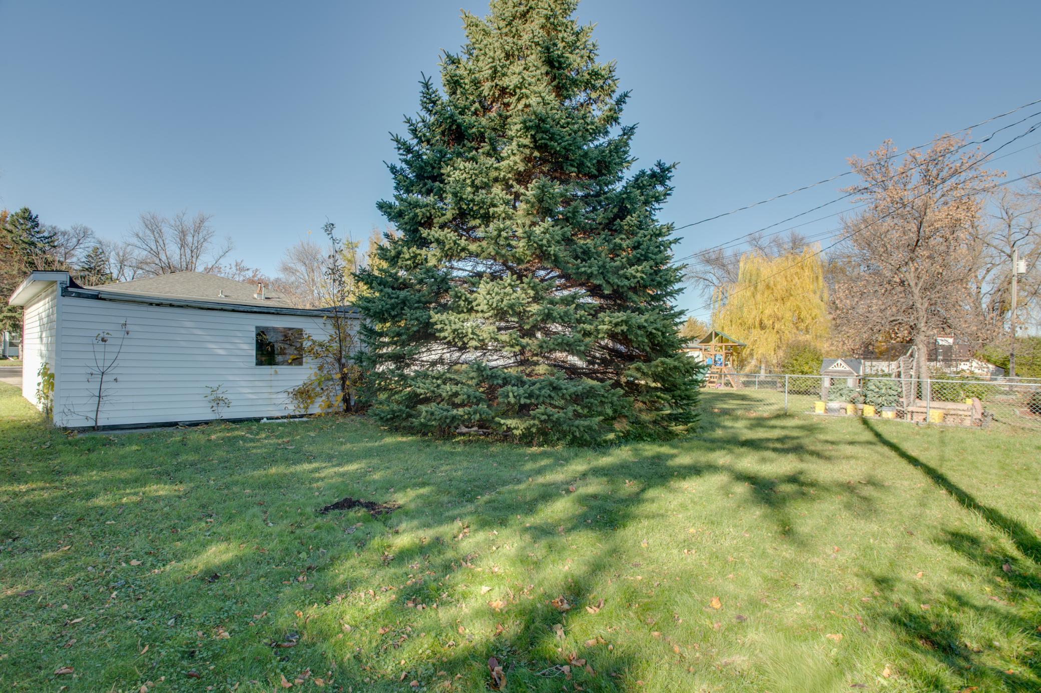 614 16th Street North Moorhead, MN 56560 - Photo 43 of 46