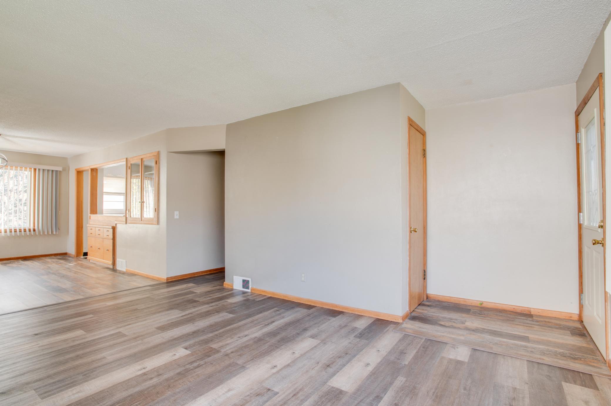 614 16th Street North Moorhead, MN 56560 - Photo 8 of 46