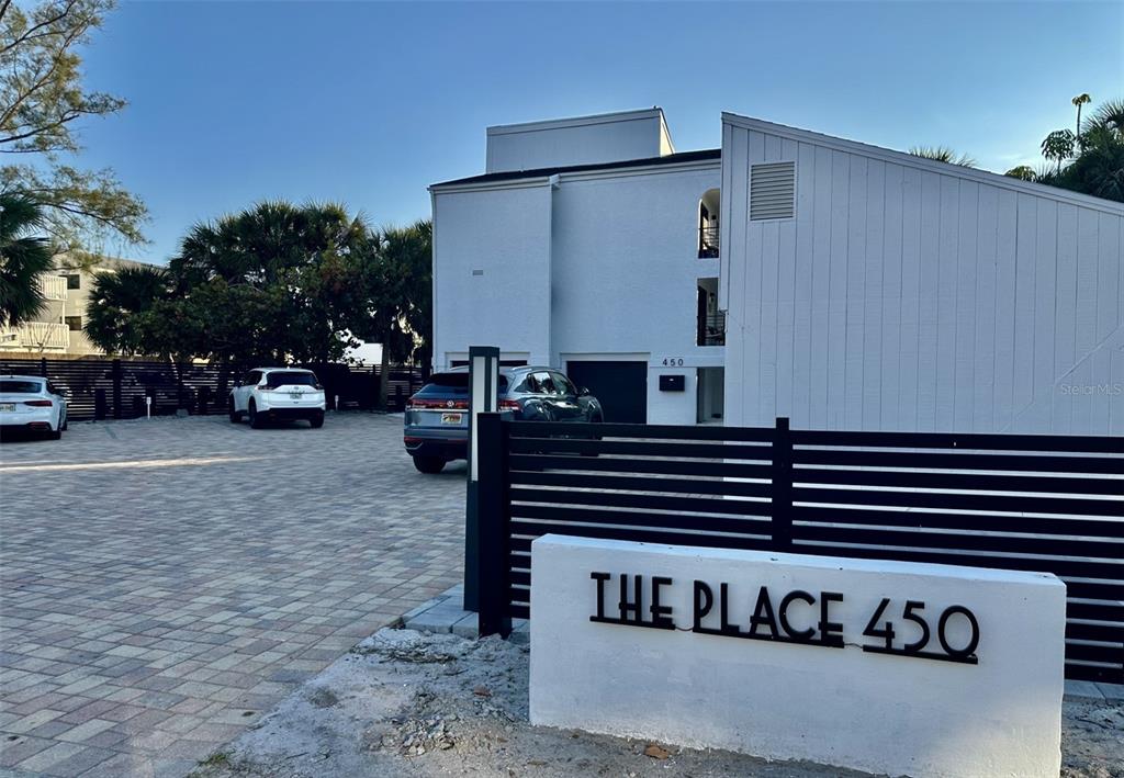450 Beach Road, Unit 3 Sarasota, FL 34242 - Photo 51 of 68 Gallery Image 51