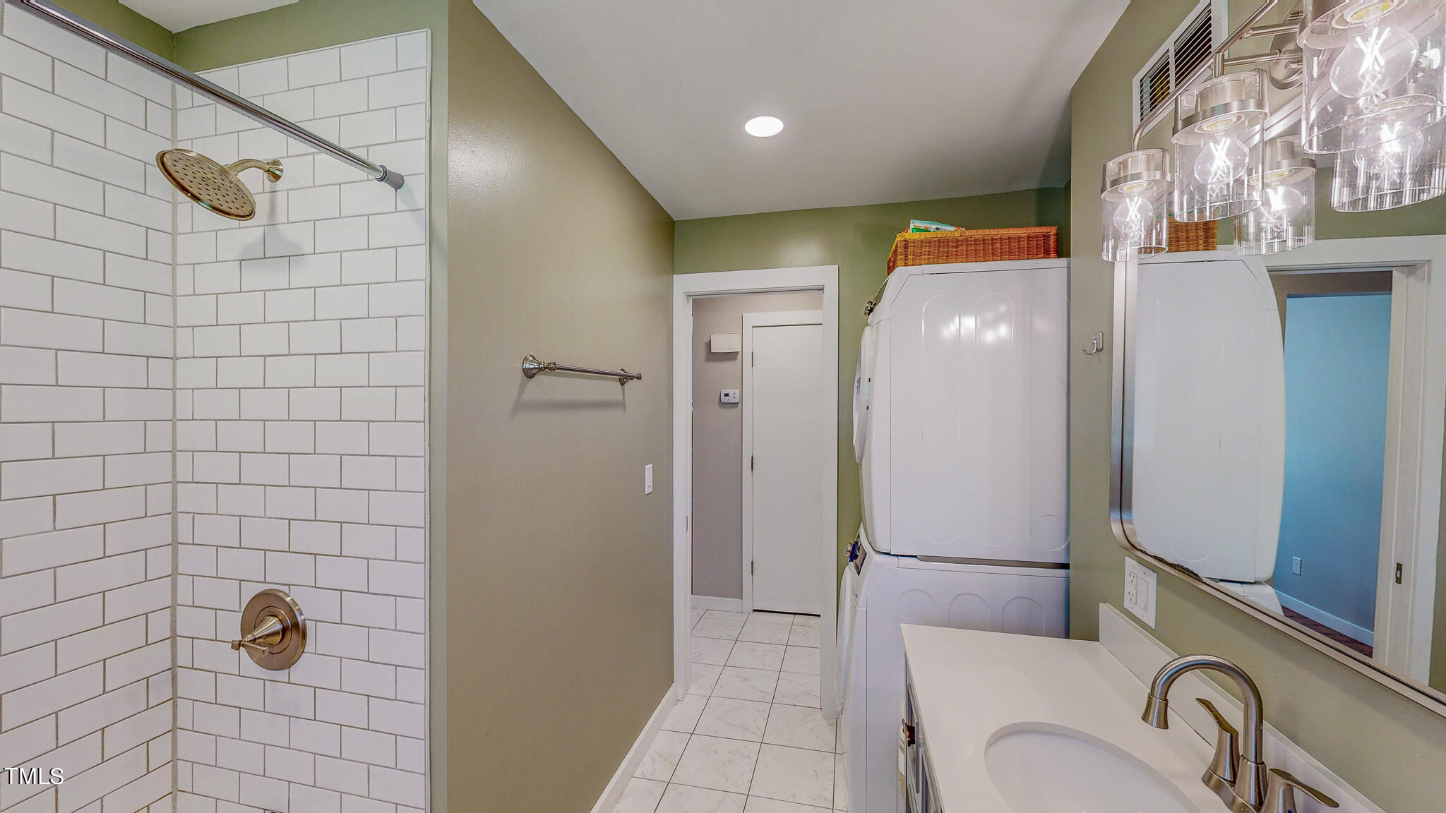 523 Cody Street Roxboro, NC 27573 - Photo 18 of 33 523-Cody-St-09062024_143504