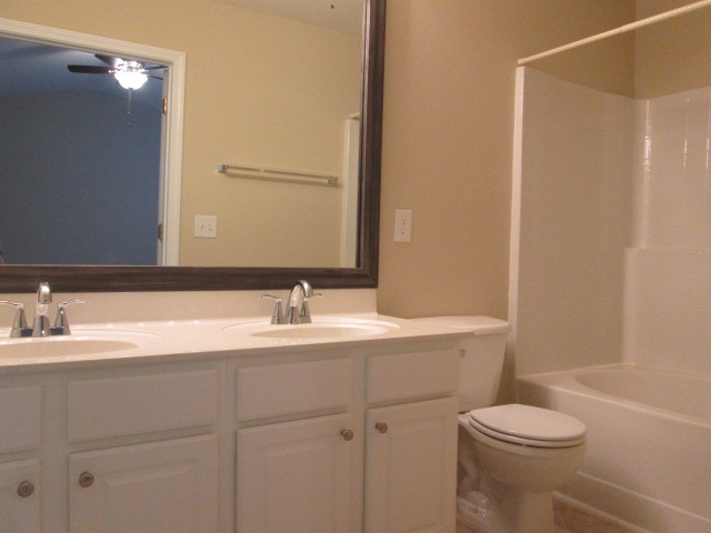 7251 Corvette Court Raleigh, NC 27613 - Photo 22 of 30 Masterbath! 2 Sinks!