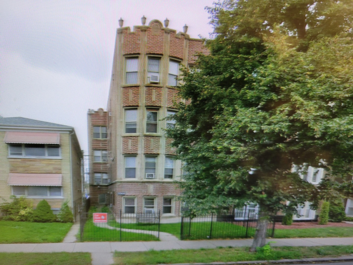 2844 West Addison Street, Unit P1 Chicago, IL 60618 - Photo 2 of 2