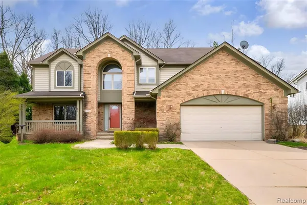 $3,300 | 23867 Stony Creek Drive, Farmington, MI 48336